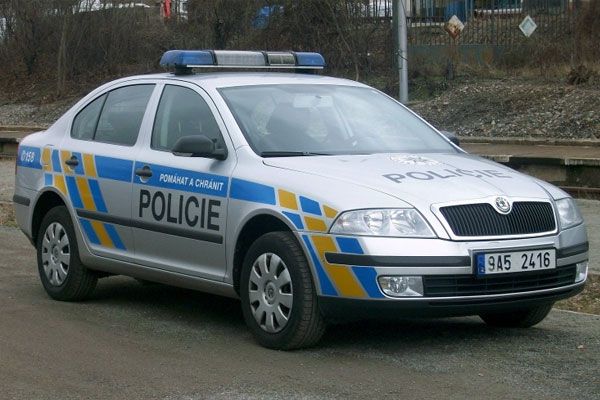 obrázek: Rozbité dveře