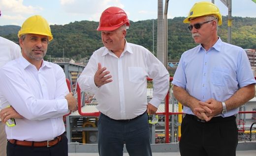 obrázek: Hejtman si prohlédl nejmodernější provoz ve Spolchemii