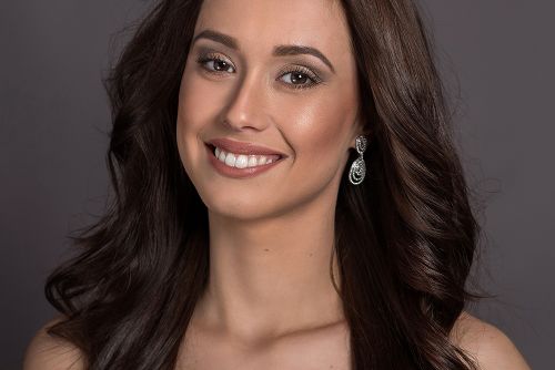 Rozhovory s finalistkami soutěže krásy Miss Face