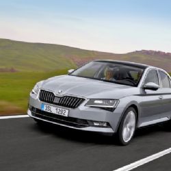 ŠKODA dosáhla v prvním pololetí rekordního počtu dodávek zákazníkům