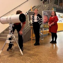 Astronomický den v Ústí: Zatmění, astrofotografie a hodinky ve stratosféře