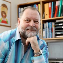 Doping a putinismus = společný podvod. Rusku by měli odebrat mistrovství světa ve fotbale