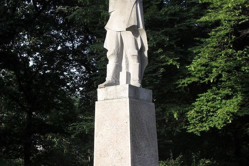 obrázek:Teplice už nevrátí sochu rudoarmějce, hledají apolitickou pietu