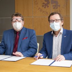 SMLOUVU O SPOLUPRÁCI MÁ UJEP TAKÉ S DOMEM DĚTÍ A MLÁDEŽE